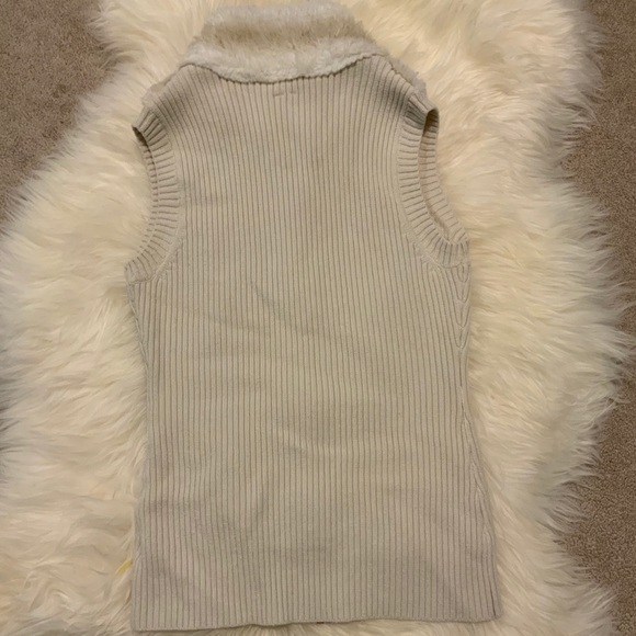 GUESS Faux Fur Zip-up Vest - XS - Picture 6 of 9